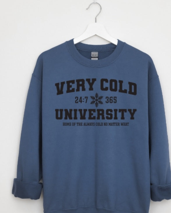 Short Sleeve T-Shirt Very cold university 945